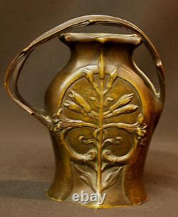 AA 1900 très rare vase bronze Art nouveau signé LOUCHET 13cm770g visage fleur