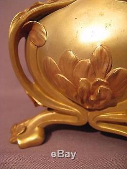 Ancien Vase En Bronze Dore Epoque Art Nouveau Signe H. Cognet