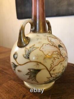 Ancien Joli Vase En Opaline A Décor De Fleur, Émaillage, Art Nouveau