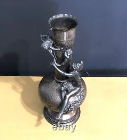 Ancien vase ART NOUVEAU métal argenté martelé WMF décor d'angelots 36 cm