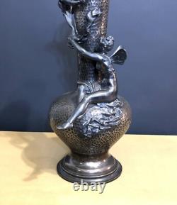 Ancien vase ART NOUVEAU métal argenté martelé WMF décor d'angelots 36 cm