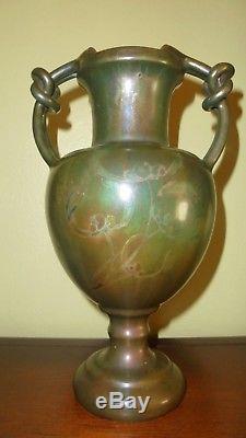Ancien vase de Delphin MASSIER irisé, irisation signé DM VALLAURIS