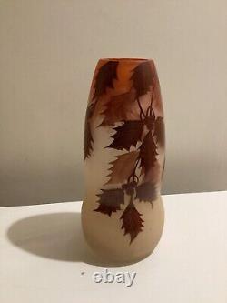 Ancien vase en verre émaillé d'art français Ely. Art Nouveau. 8.5. Signé