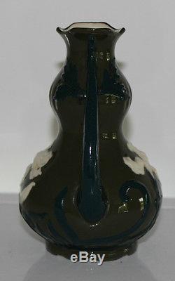 Ancien vase faience en parthenay signé motif floral art nouveau 1900
