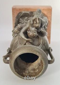 Antique Vase art nouveau femme ailée en relief Vase art nouveau winged woman
