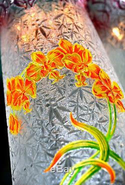 BACCARAT. Vase Art nouveau en cristal multicouche (33cm), décor d'orchidées
