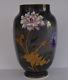 BACCARAT Vase en Opaline Peinte Décor Chrysanthèmes Art Nouveau XIXème