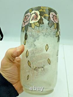 Becken & Richy (Legras &Cie) Vase Art Nouveau à décor émaillé de fleurs