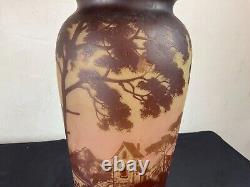 Belle TAILLE VASE DÉGAGE À L ACIDE. RICHARD BURGSTHAL. ART NOUVEAU. VERS 1920
