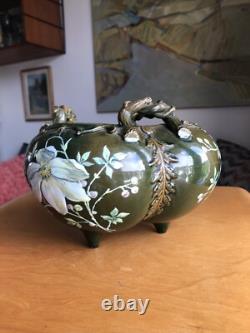 Cache Pot / Vase Style Art Nouveau Tripode & Trilobé, Riche Motif Floral