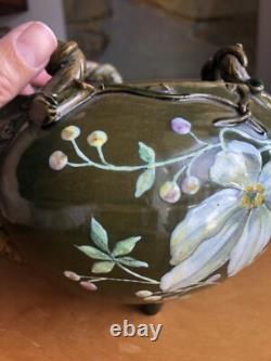 Cache Pot / Vase Style Art Nouveau Tripode & Trilobé, Riche Motif Floral