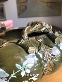 Cache Pot / Vase Style Art Nouveau Tripode & Trilobé, Riche Motif Floral