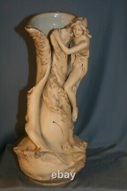 Céramique Royal Dux vase jeune fille art nouveau jugendstil