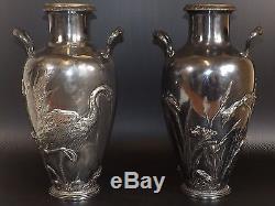 Christofle, Gallia, W M F Paire de Vase Art Nouveau en Métal Argenté. Héron