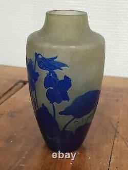 D'argental Vase pate de verre multicouche dégagé a l'acide Art nouveau 1890