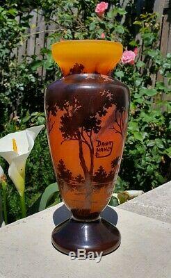 Daum Nancy Art Nouveau Vase en Pate de Verre art nouveau soliflore décor acide
