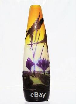 EMILE GALLÉ Haut Vase à décor de Nénuphars Pâte de Verre Gravé ART NOUVEAU