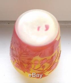 Emile GALLE Nancy joli petit vase en pâte de verre gravé à l'acide Art Nouveau
