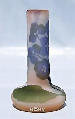 Emile Gallé Précieux petit Vase en Pâte de Verre Gravé Art Nouveau daum muller