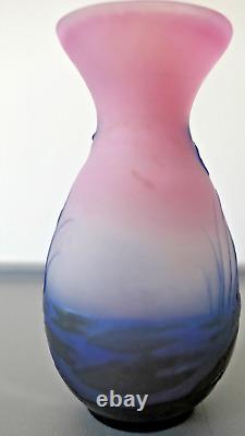 Émile Gallé Vase Aux Nénuphars En Verre Ton Rose Bleu Époque 1900 Art Nouveau