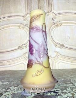 Emile Gallé Vase En Verre Multitouchr A Decor Violet Pate De Verre Art Nouveau