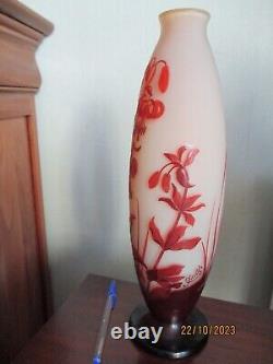 Emile Gallé. Vase aux fuchsias dégagé à l'acide. Époque Art Nouveau 36cm