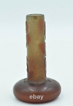 Emile Gallé Vase miniature soliflore Verre multicouches France, vers 1920