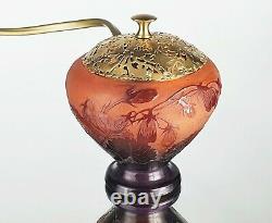 Emile Gallé Veilleuse Campanules Pâte de Verre Gravé Lampe vase Art Nouveau