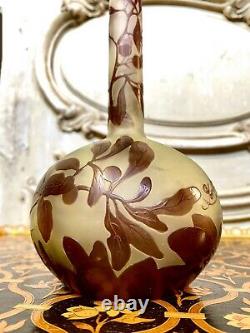 Emile galle Vase Soliflore A Decor De Baies, Pate De Verre Art Nouveau