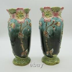 Fives Lille. De Bruyn. Paire de vases art nouveau barbotine décor de fleurs, XXe