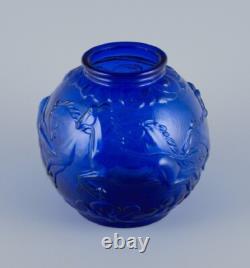 Glimma Glasbruk, Sweden. Vase art nouveau Blomkula en verre bleu