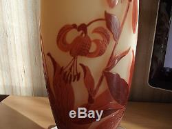 Grand Vase Gallé aux fleurs de fuschias Art nouveau 1900
