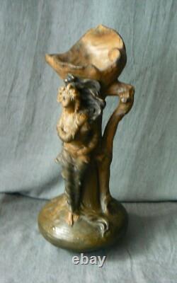Grand vase Art Nouveau signé, daté 1900