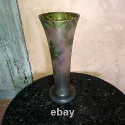 Grand vase dégagé à l'acide Legras Montjoye Raisin Vigne Art Nouveau Non signé