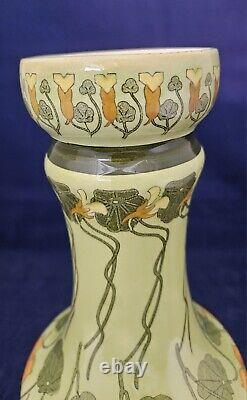 Grand vase en faïence de SARREGUEMINES décor Art Nouveau 3339