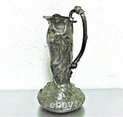 Grande aiguière, vase en étain signé PETIZ époque Art-Nouveau vers 1900. H. 31 cm