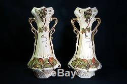 Grande paire de vases ROYAL DUX Art Nouveau