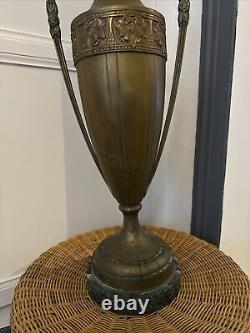 Grande urne vase en cuivre type amphore art nouveau Socle Marbre JUGENDSTIL