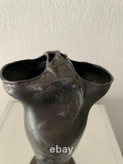 HUGO LEVEN pour Kayserzinn Vase Art Nouveau N 4678. 1900