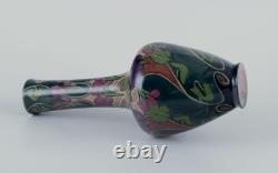 Hollande-Méridionale, Gouda. Vase Art Nouveau unique en céramique émaillée