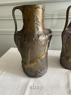 JEAN GARNIER (1853-1910) Paire de hauts vases décor ondines, 1900 ART NOUVEAU