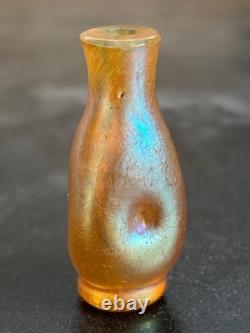 Johann LOETZ 1 Vase Miniature Irisé ou Tabatière. Art nouveau. Rare
