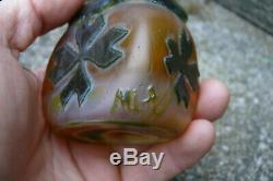 Joli petit vase en pâte de verre Epoque Art Nouveau Jugendstil