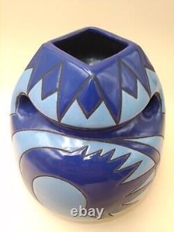 Joli vase en grès Art Nouveau à décor géométrique signé MONTIÈRES Amiens