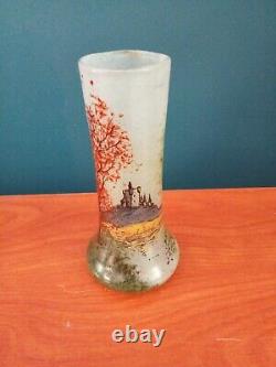 LEGRAS Vase en verre peint à décor de paysage au château Signé