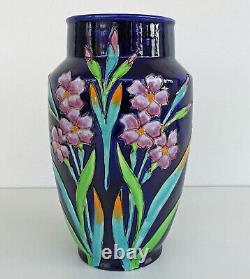 LONGCHAMP TERRE DE FER Vase Emaux Cloisonnés Aux IRIS Art Nouveau XIXème