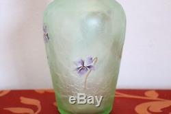 Legras Mont Joye vase artistique en verre vert Art Nouveau de marque