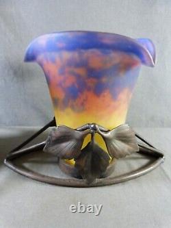 MULLER Frères Luneville, Paire de tulipe en verre marmoréen montées en Vase
