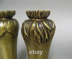 Miniature Paire De Vase Art Nouveau En Bronze