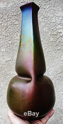 Montières & Jean Barol époque art nouveauGrand vase irisé à reflets métalliques